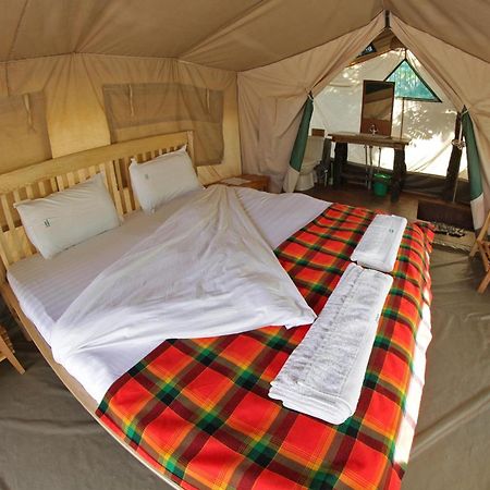 Bed and Breakfast Kara-Tunga Safari Camp Moroto Екстер'єр фото