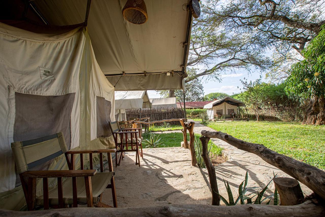 Bed and Breakfast Kara-Tunga Safari Camp Moroto Екстер'єр фото